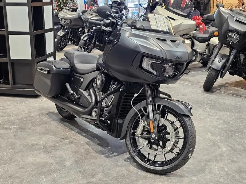 2024 Indian Motorcycle Challenger Dark Horse w/PowerBand Audio Pkg Black Smoke