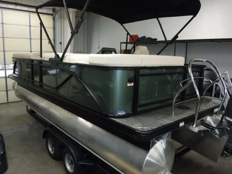 2024 Godfrey Pontoons Sweetwater 2286 C Sport Tube 27 in. Package in Madisonville, TN