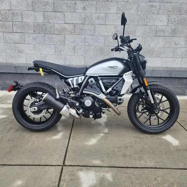 2024 Ducati Scrambler Icon