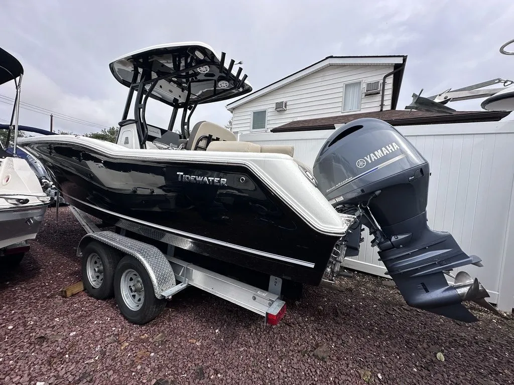2019 TideWater Boats 252 LXF
