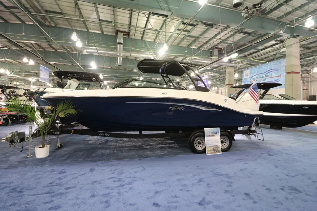 2023 Sea Ray SPX 230 Outboard in Dixon, CA