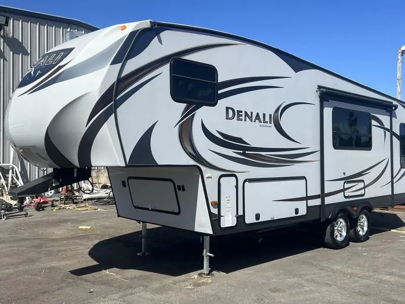 2014 Dutchmen  Denali Lite Fifth Wheel 2445RLX