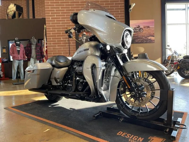 2019 Harley-Davidson FLHXS - Street Glide Special