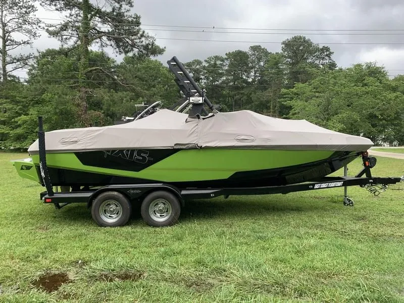 2019 Axis Wake Research T22