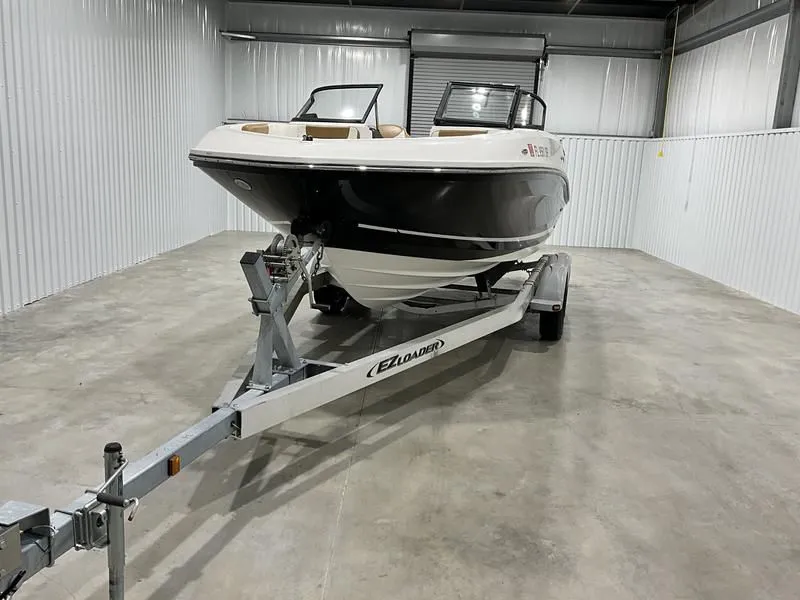 2020 Bayliner VR5OB VR5 Bowrider - Outboard in Houston, TX