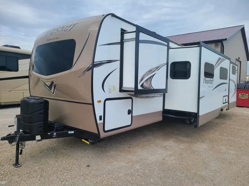 2019 Forest River Flagstaff Super Lite 29BHWS