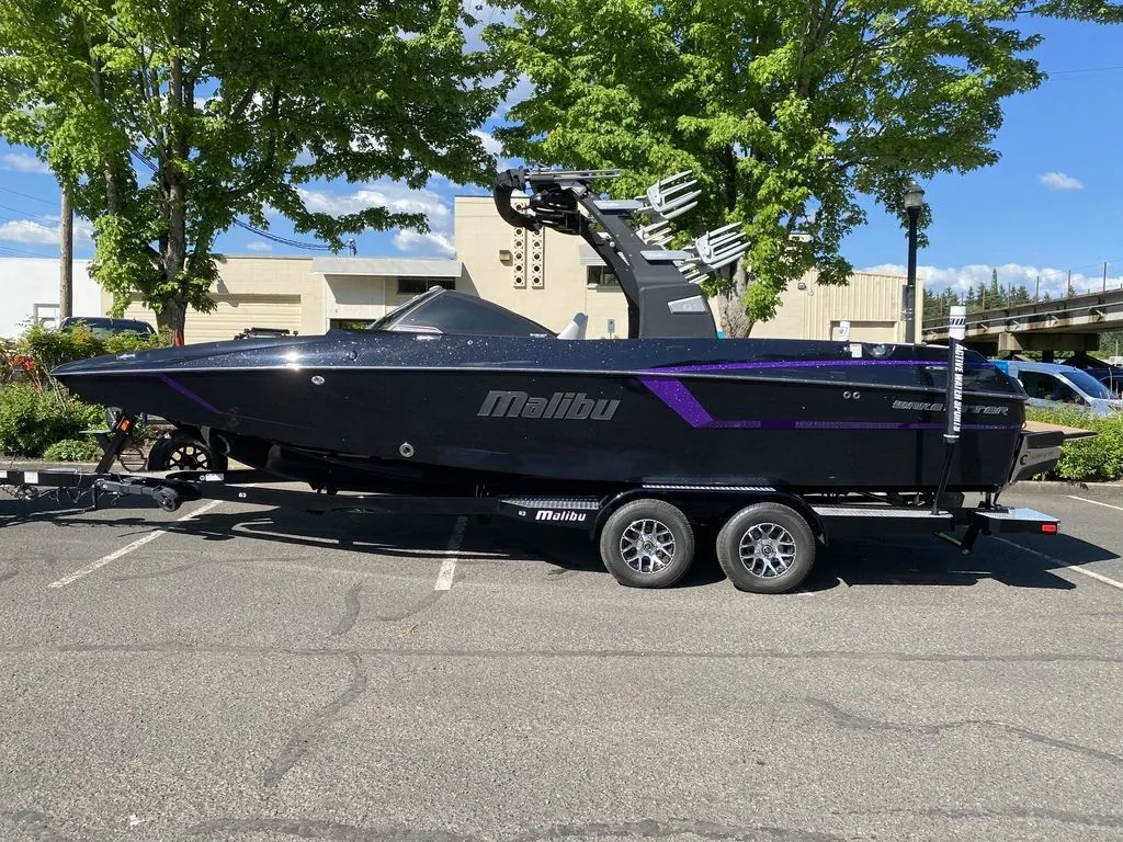 2017 Malibu Boats 24 MXZ in Oregon City, OR