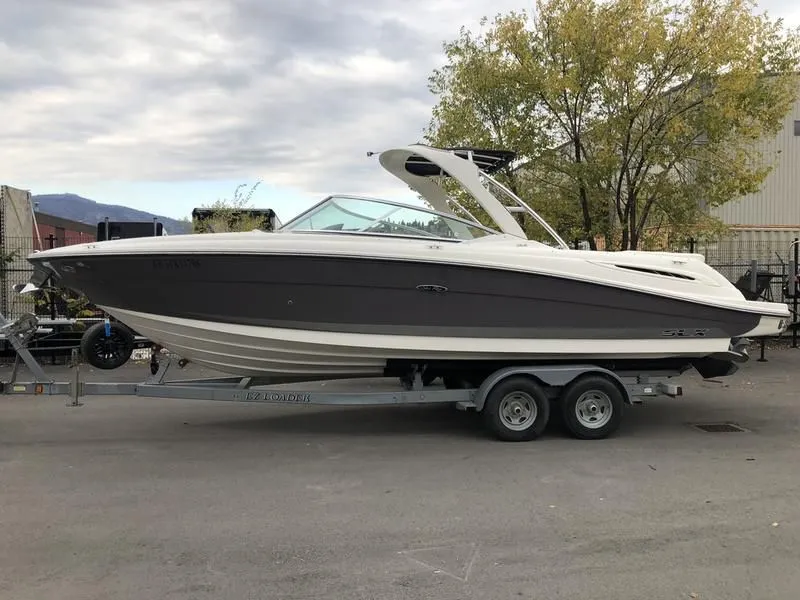 2006 Sea Ray 270 SLX