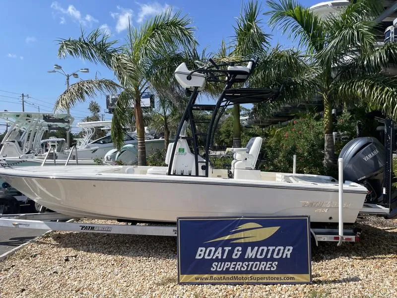 2017 Pathfinder Boats 2500 Hybrid