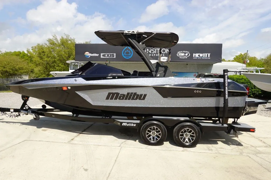 2021 Malibu Boats 23 MXZ in Ocklawaha, FL