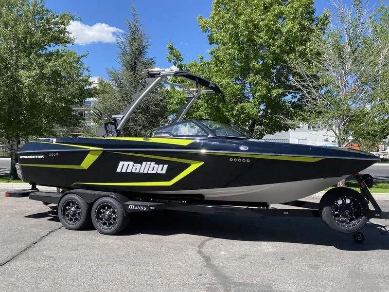 2023 Malibu Boats 24 MXZ