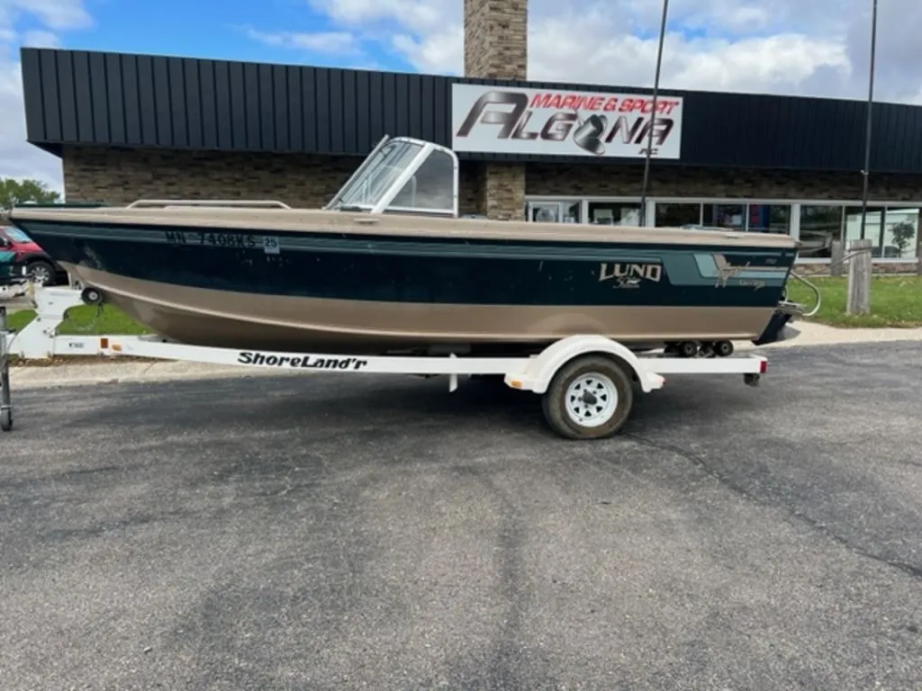 1998 LUND 1750 TYEE IO