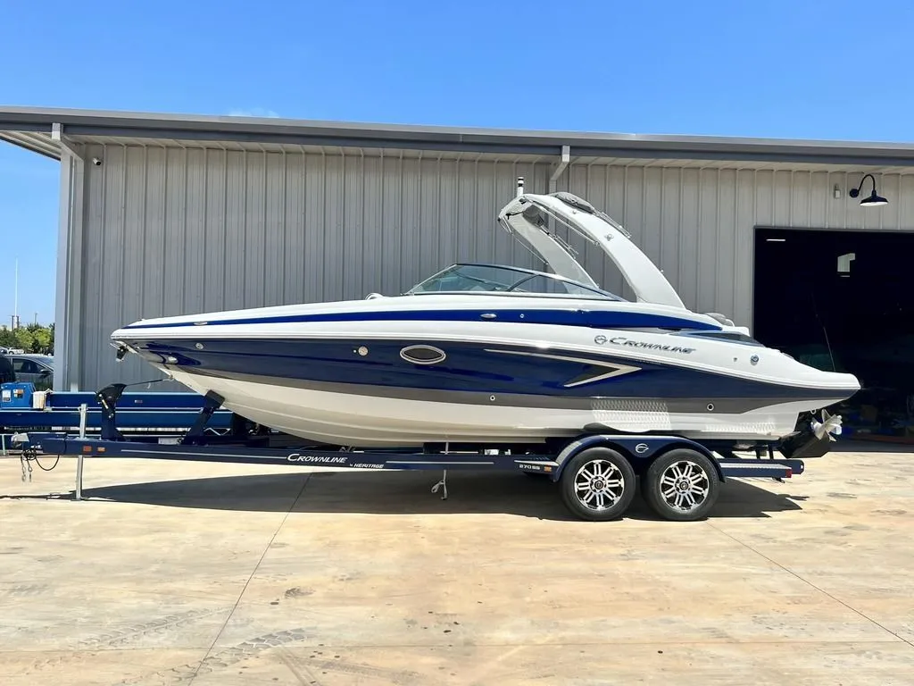 2024 Crownline 270 SS