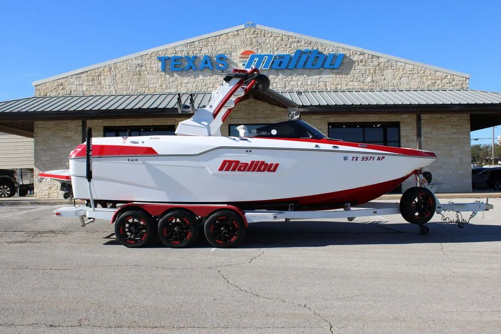 2021 Malibu Boats M240 in Austin, TX