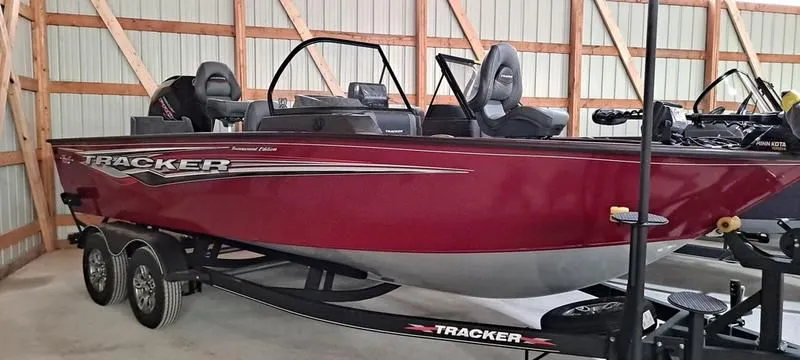 2023 Tracker Boats TARGA V-19 WT