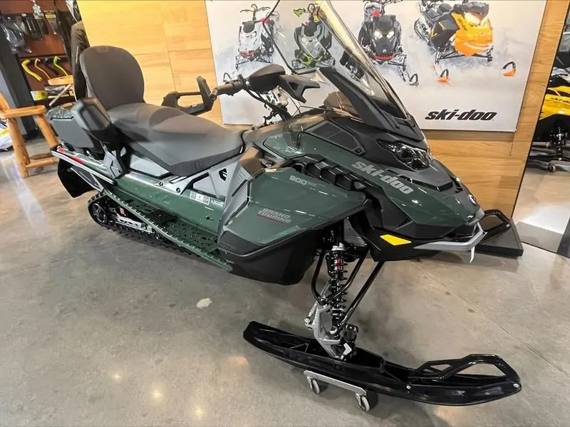 2024 Ski-Doo  Grand Touring LE With Luxury Package 900 ACE