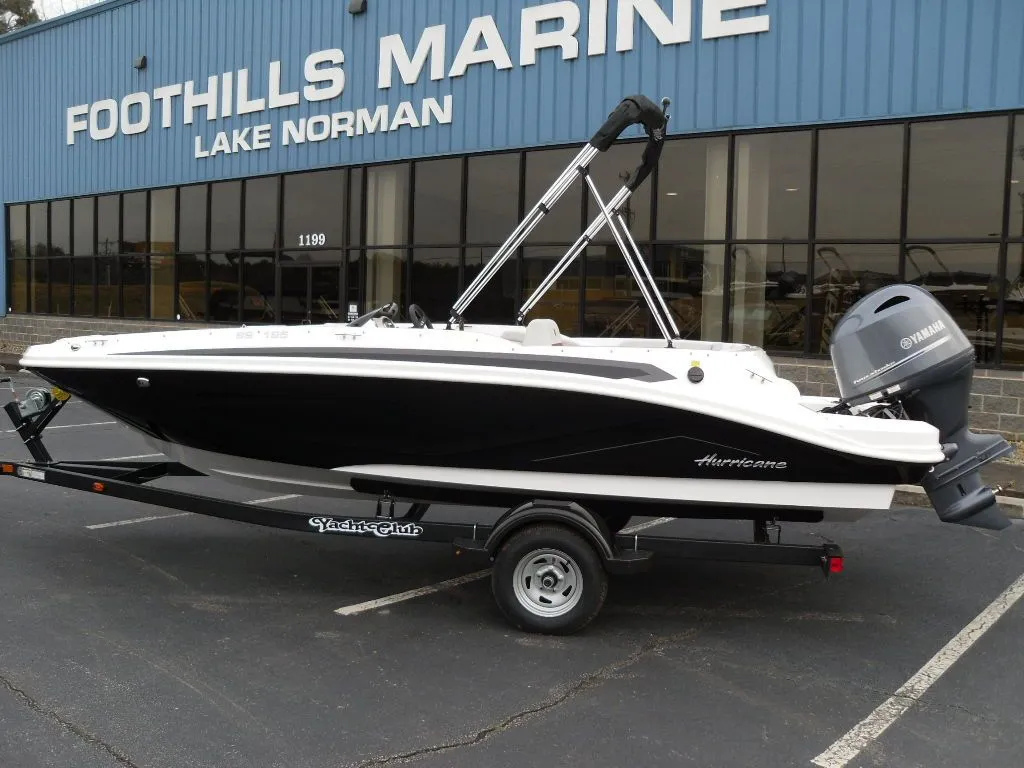 2023 Hurricane SunDeck Sport 185 OB