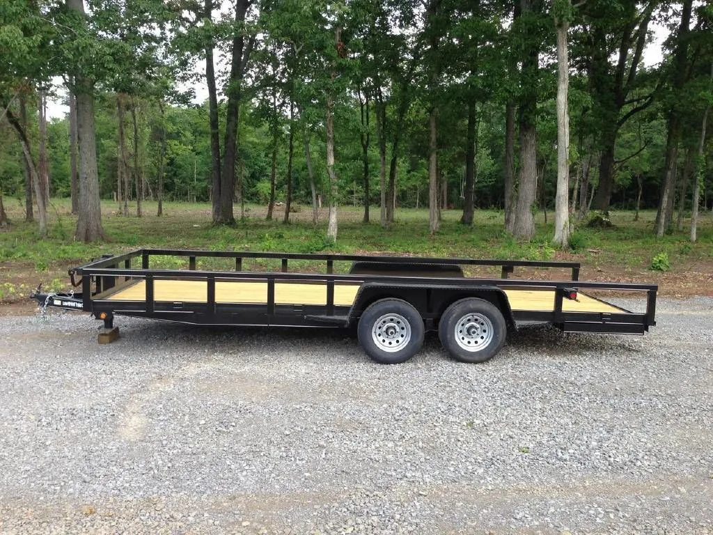 2023 Lone Wolf Trailers D14 20' x 83