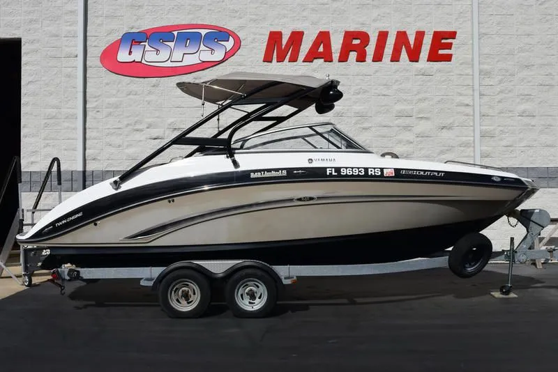 2013 Yamaha Marine 242 Limited S