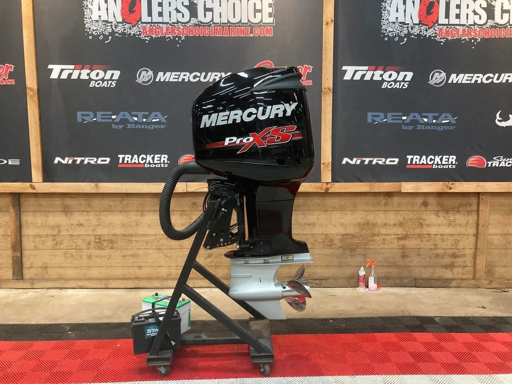 2017 Mercury Marine Pro XS 250 HP