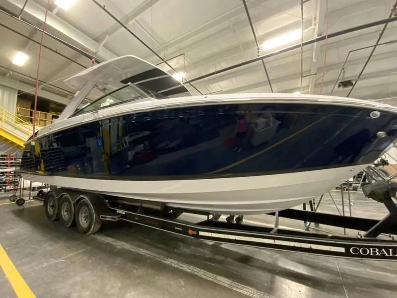 2024 Cobalt Boats R33