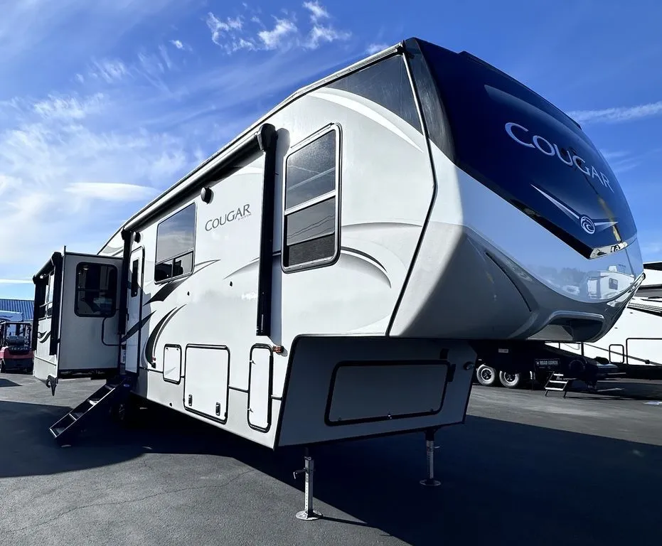 2021 Keystone RV Cougar Premium 368MBI