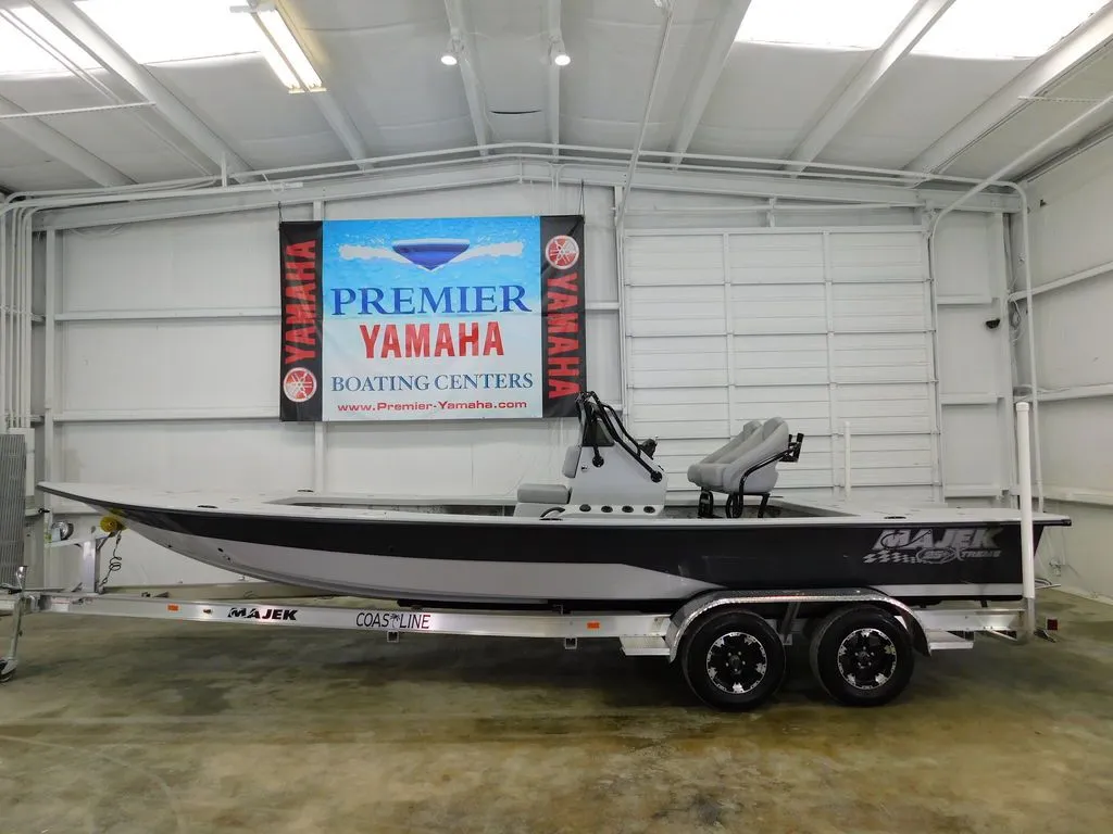 2023 Majek Boats 25 Xtreme