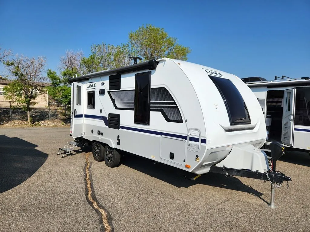 2023 Lance Travel Trailers 1995