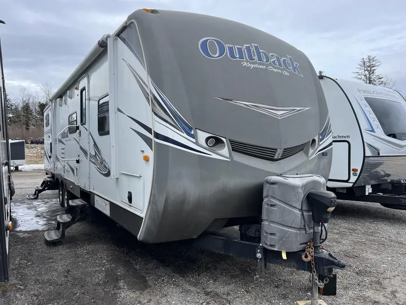 2013 Keystone RV  Outback 312BH Travel Trailer w/Bunks & Outside Kitchen