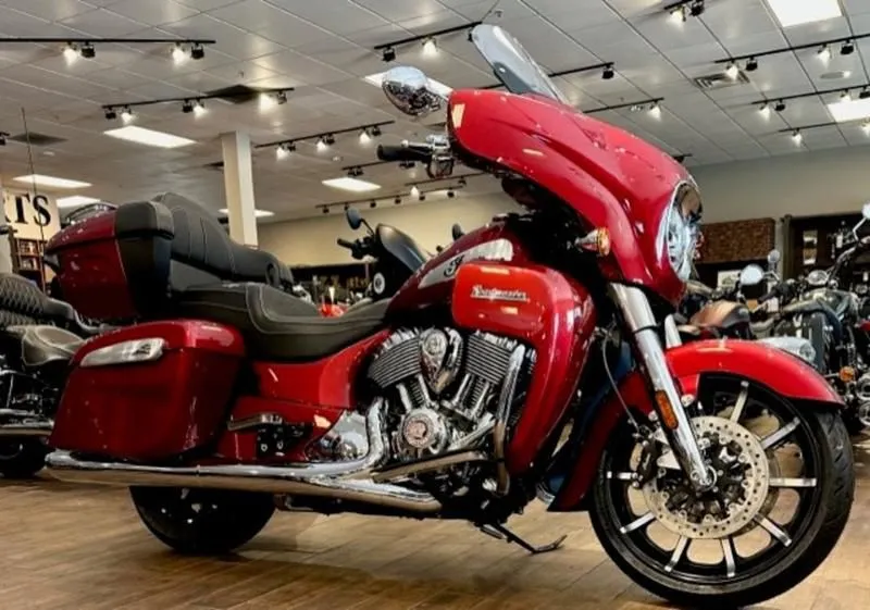 2023 Indian Motorcycle Roadmaster Limited Stryker Red Metallic