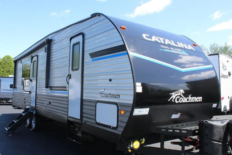 2023 Coachmen Catalina Trail Blazer 30THS