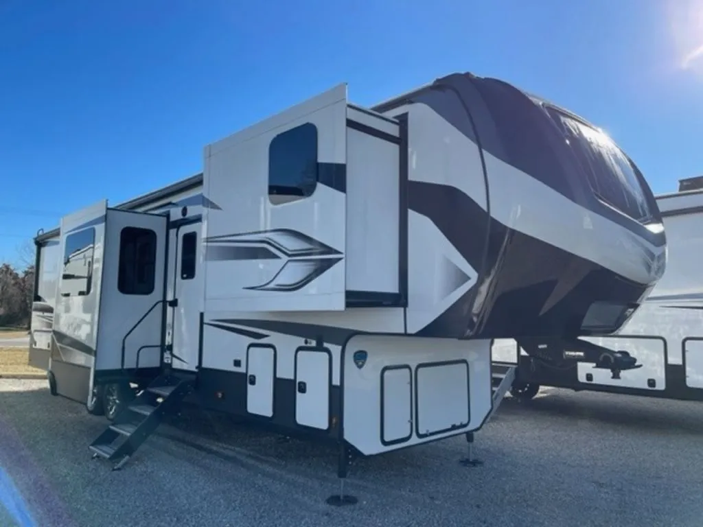 2023 KEYSTONE ALPINE 3790FK