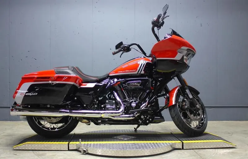 2024 Harley-Davidson FLTRXSE - CVO Road Glide