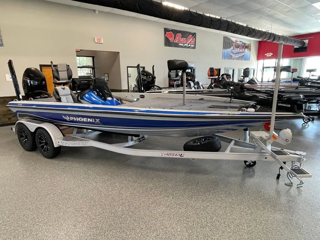 2023 Phoenix Bass Boats 920 Elite