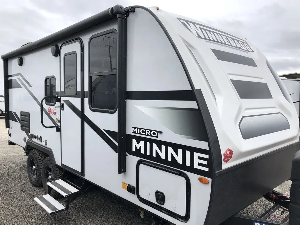 2023 Winnebago Micro Minnie FLX 2108FBS