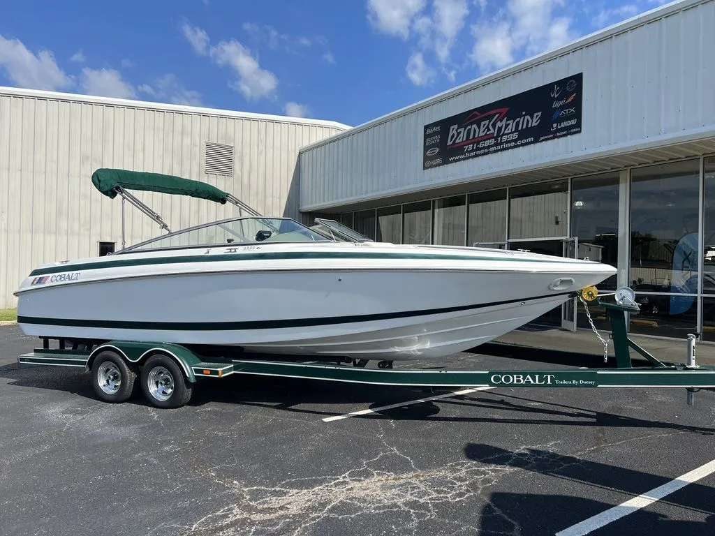 1998 Cobalt Boats 252 in Counce, TN