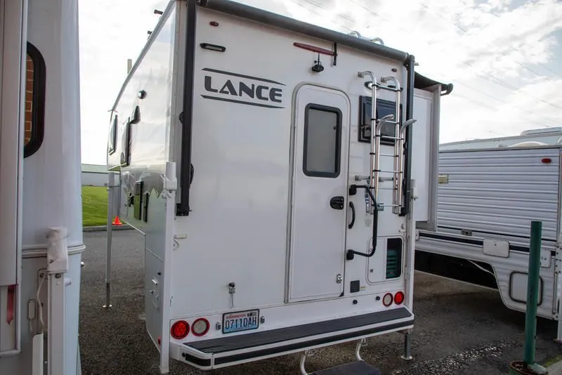 2022 Lance Truck Camper 855 - 8'-11