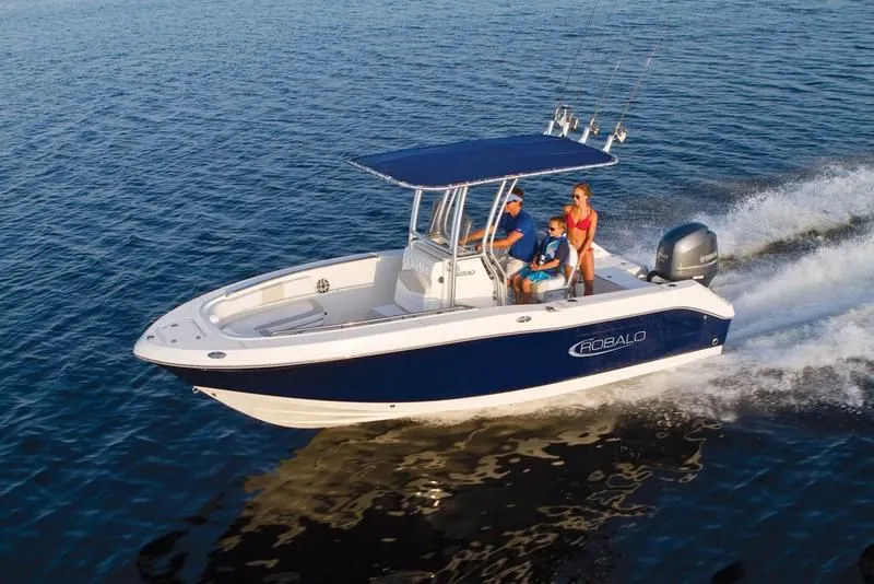 2024 Robalo R200