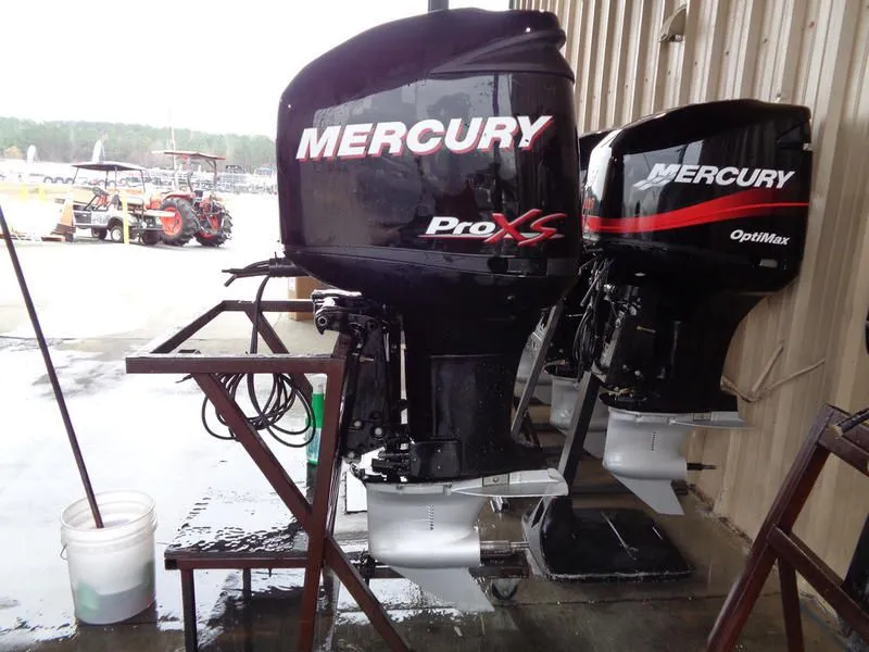 2012 Mercury 250L ProXS