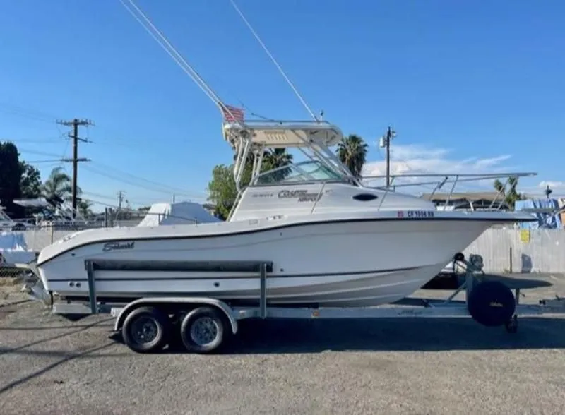 2003 SEASWIRL STRIPER 2301 SD