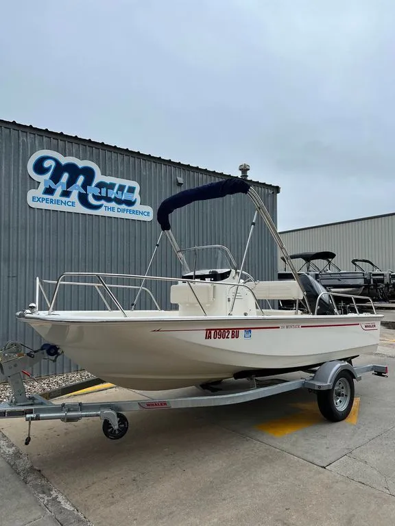 2019 Boston Whaler 150 Montauk in Okoboji, IA