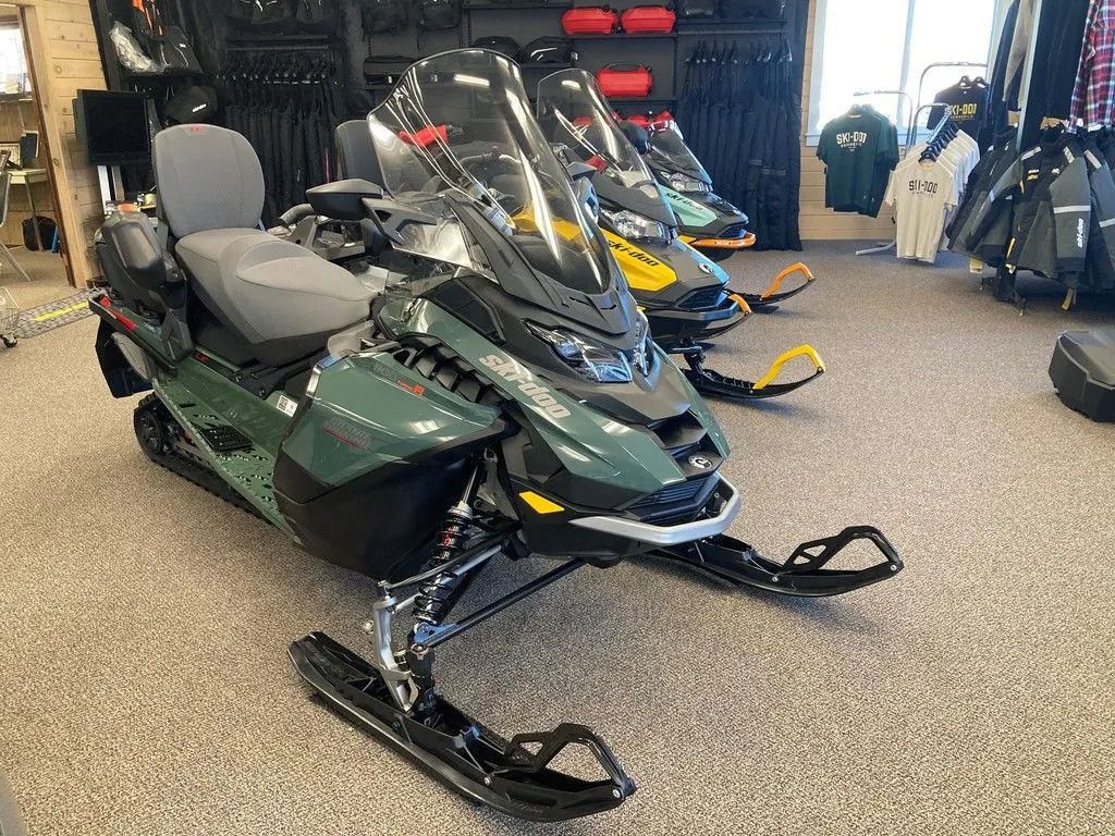 2024 Ski-Doo Grand Touring LE With Luxury Package 900 ACE Turbo R