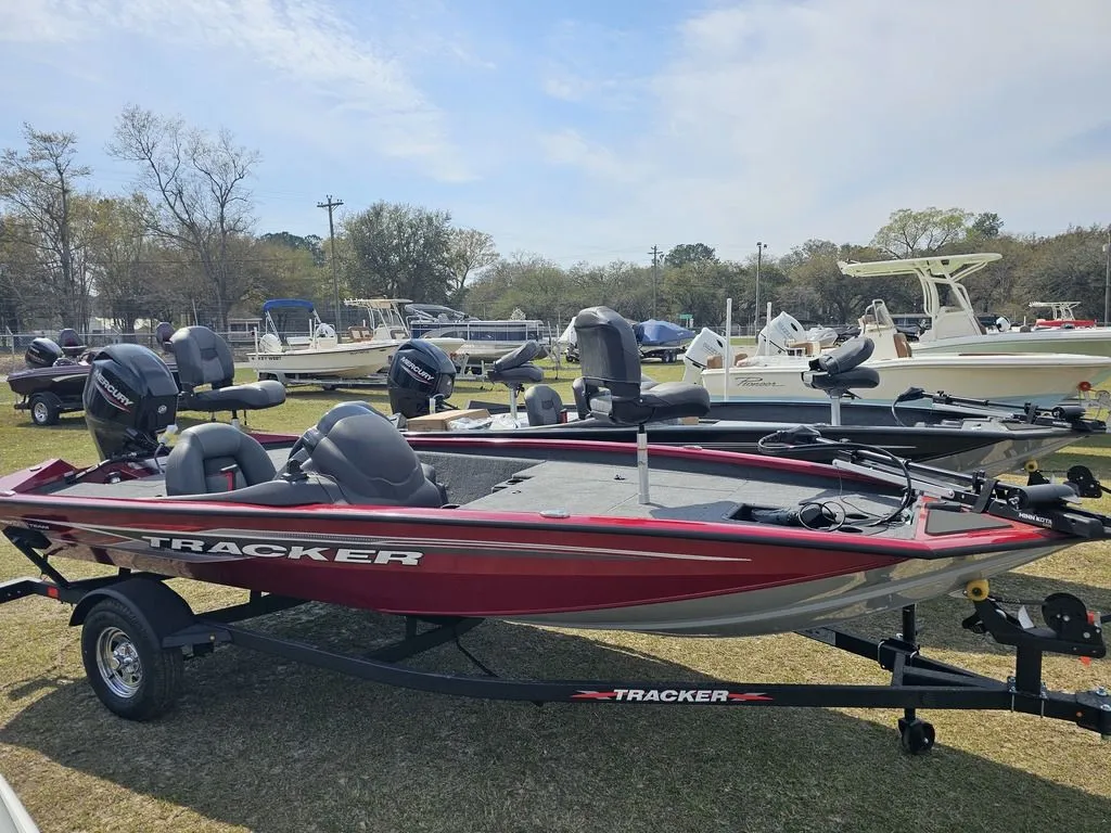 2024 Tracker Boats Pro Team 175 TXW