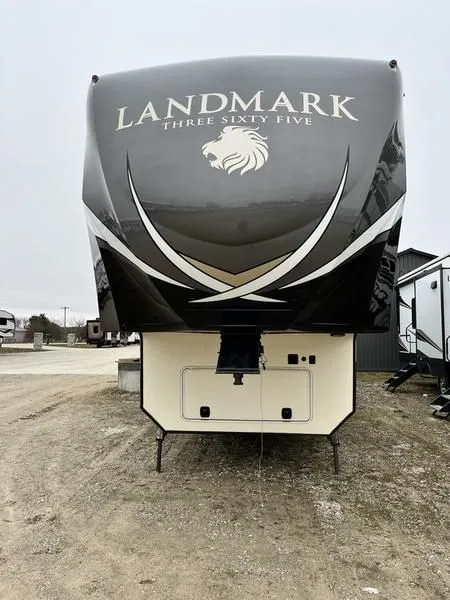 2018 Heartland Landmark 365 LM Newport
