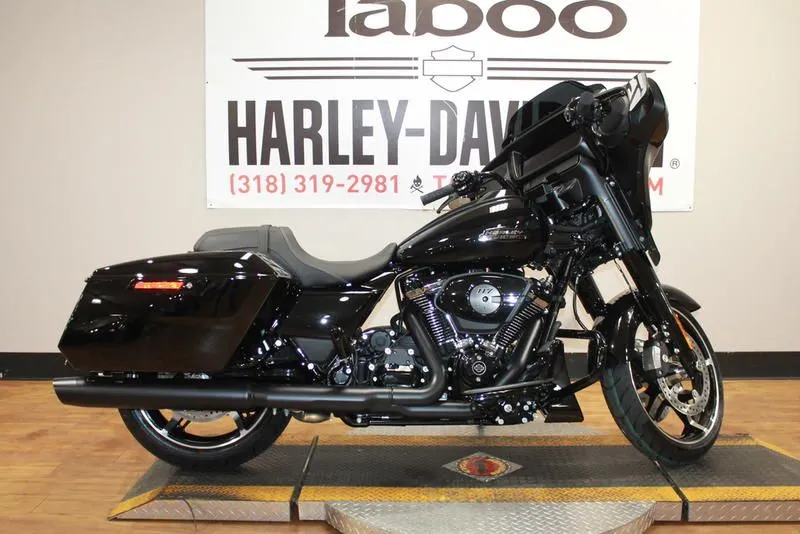 2024 Harley-Davidson FLHX - Street Glide