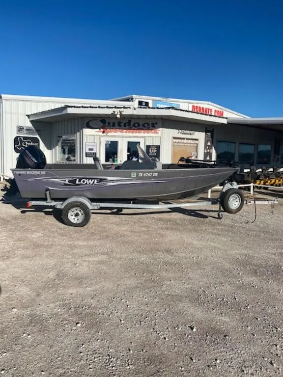 2016 Lowe FISHING MACHINE 165 PRO