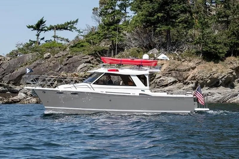 2021 Cutwater Boats C-28 Luxury Edition