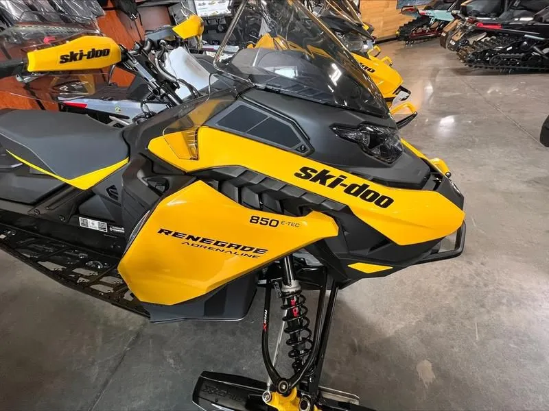 2023 Ski-Doo  Renegade Adrenaline Rotax 850 E-TEC Yellow