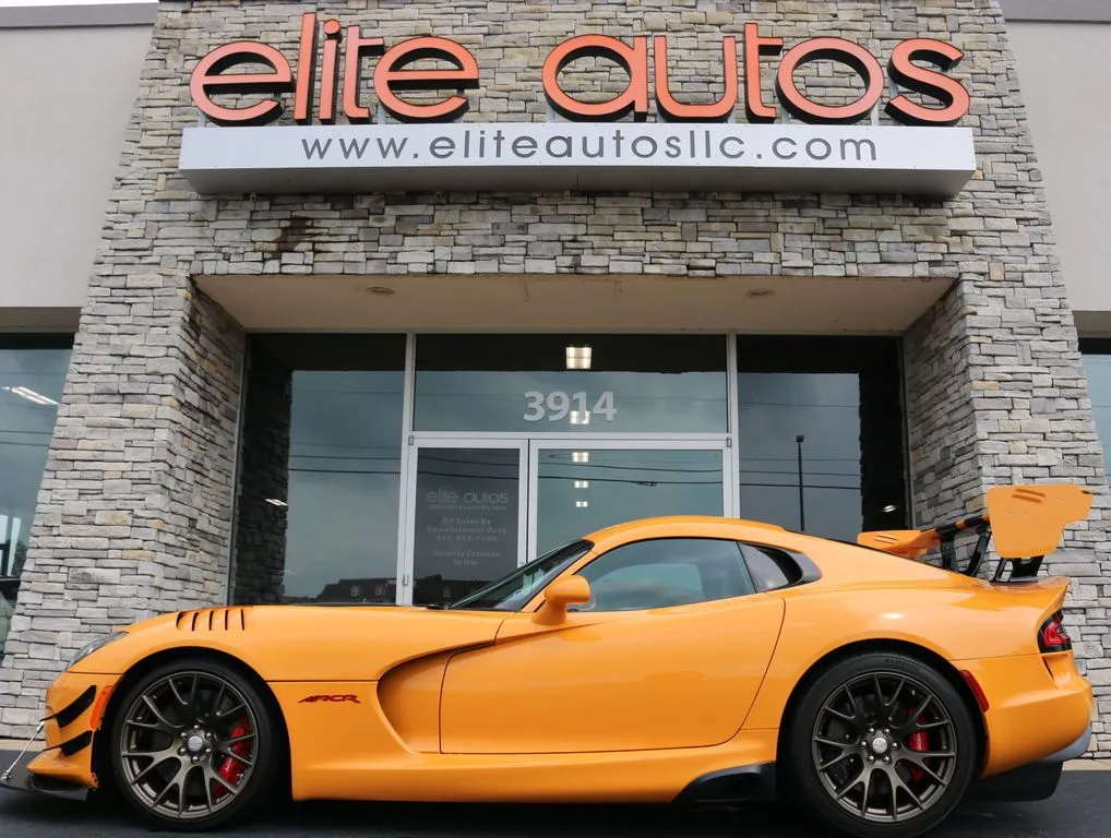 2016 Dodge Viper ACR Coupe 8.4-Liter V10 SFI  6-Speed Manual