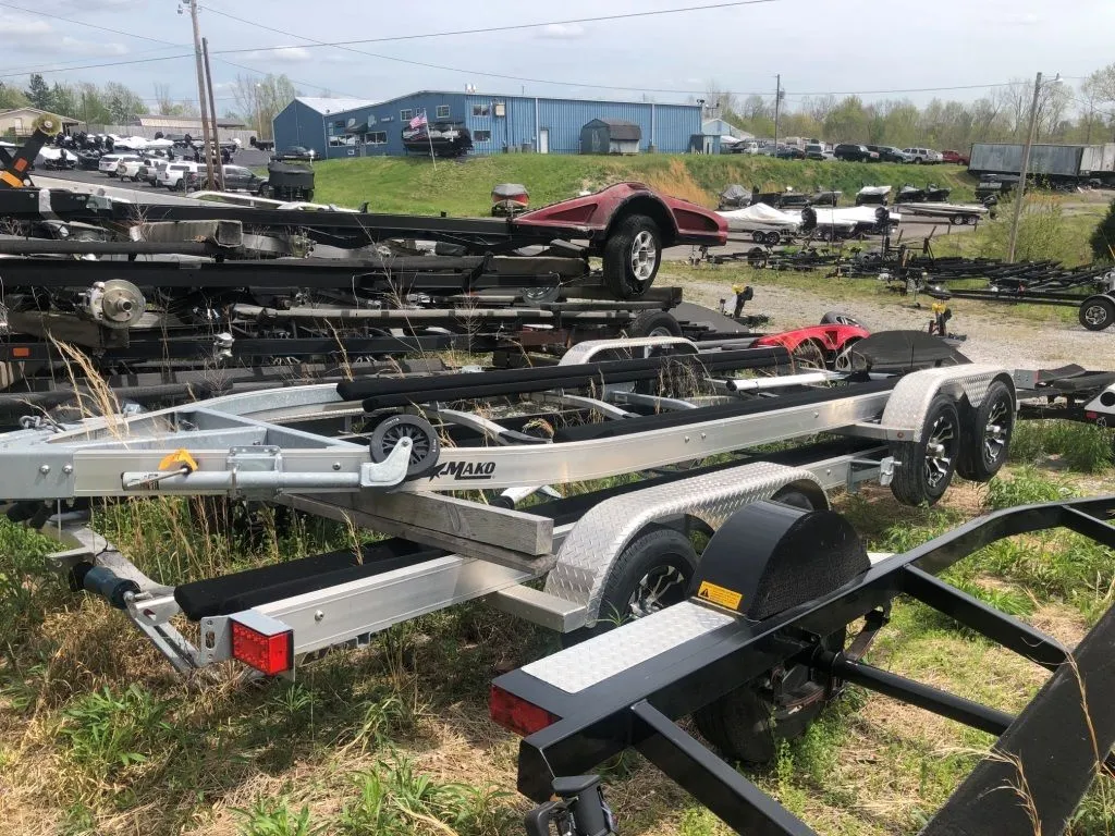 2019 Mako boat trailers TRA/REAM